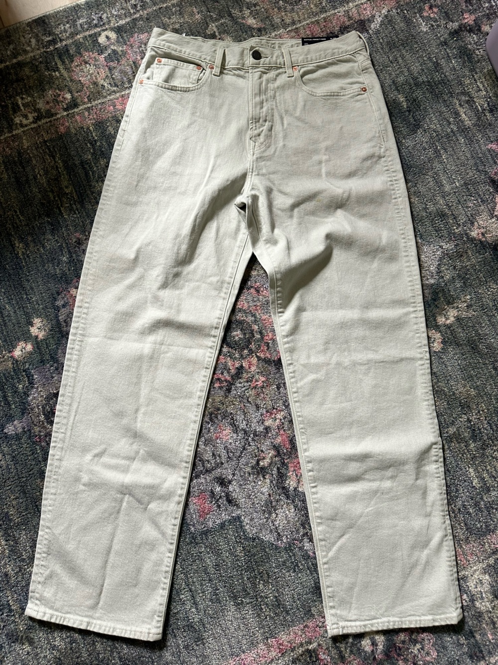 American Eagle Outfitters Loose Natural Straight Jeans in Cream NWT Classic Chic